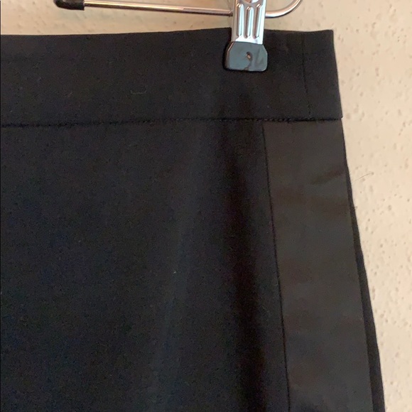 Black tuxedo mini skirt from BCBGMAXAZRIA - Picture 2 of 3